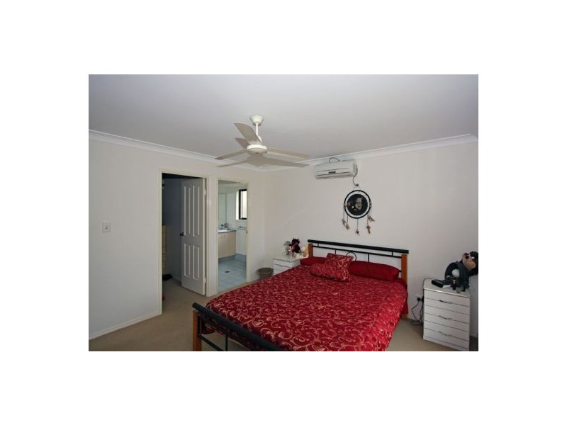 8  Trill Court, Urangan QLD 4655