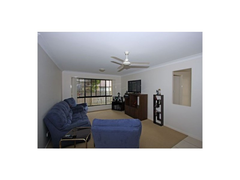 8  Trill Court, Urangan QLD 4655