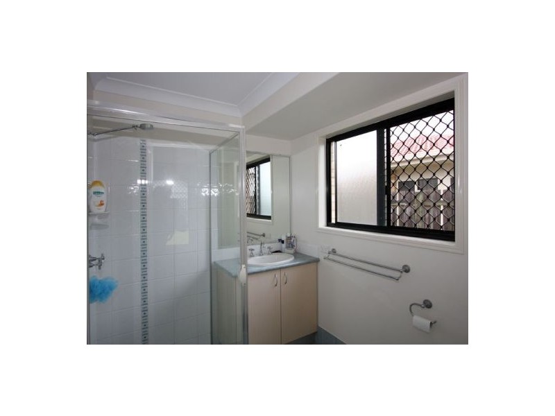 8  Trill Court, Urangan QLD 4655