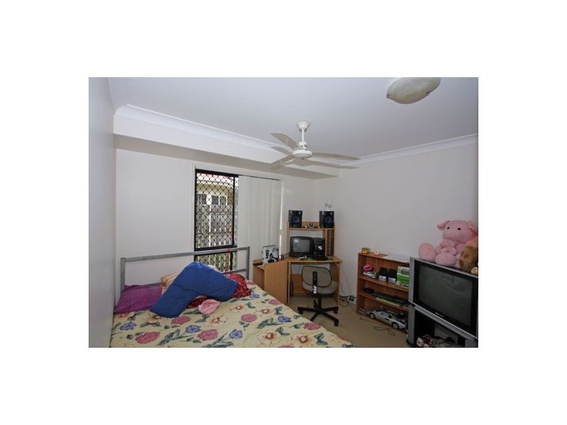 8  Trill Court, Urangan QLD 4655