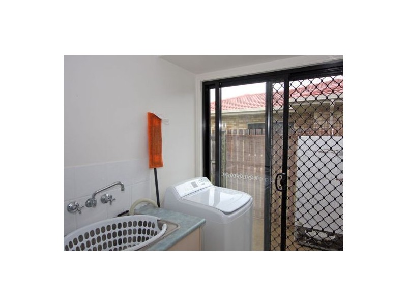 8  Trill Court, Urangan QLD 4655