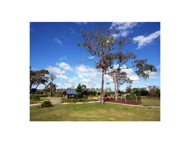 3 Majestic Ct, Burrum Heads QLD 4659