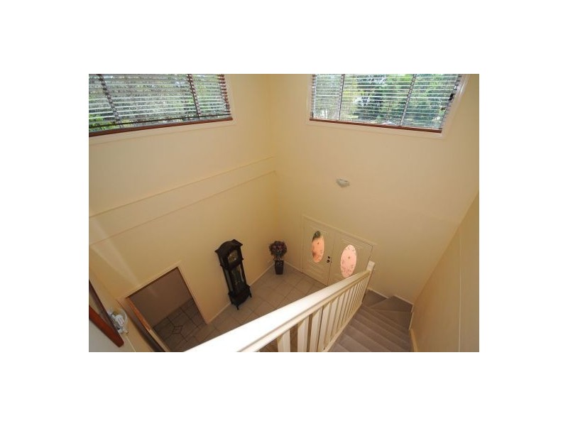 4 Bayrise Drive, Urangan QLD 4655