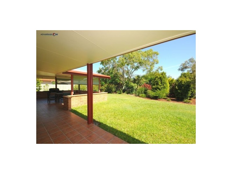 4 Bayrise Drive, Urangan QLD 4655