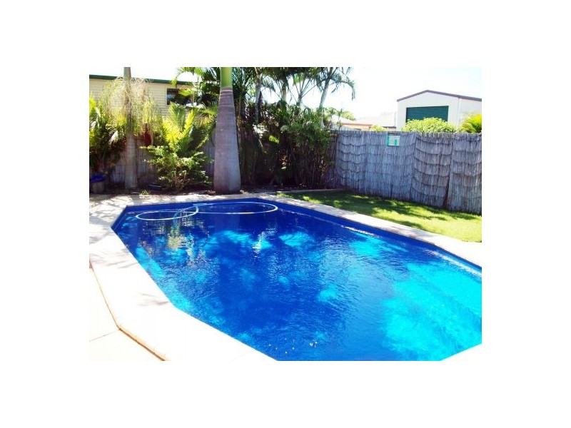 7 Chanak Close, Point Vernon QLD 4655