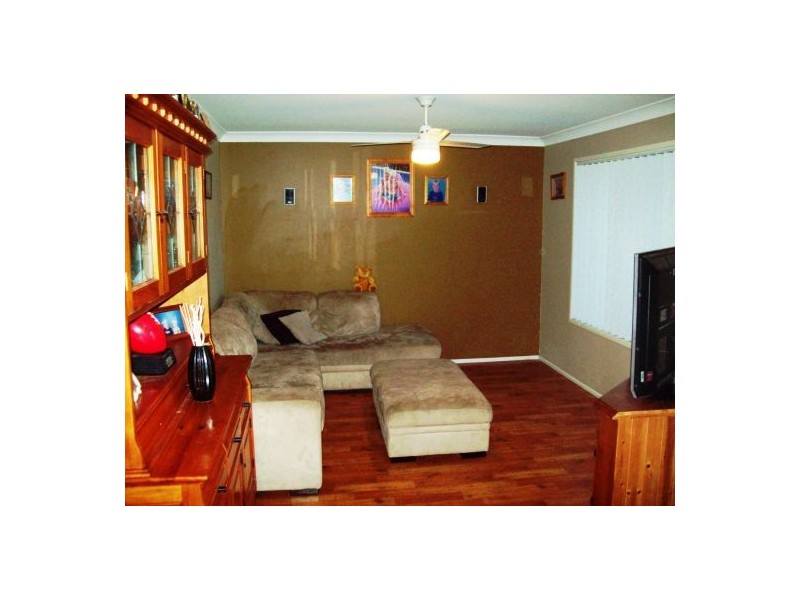 7 Chanak Close, Point Vernon QLD 4655