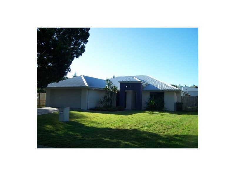 16 Beach Drive, Burrum Heads QLD 4659