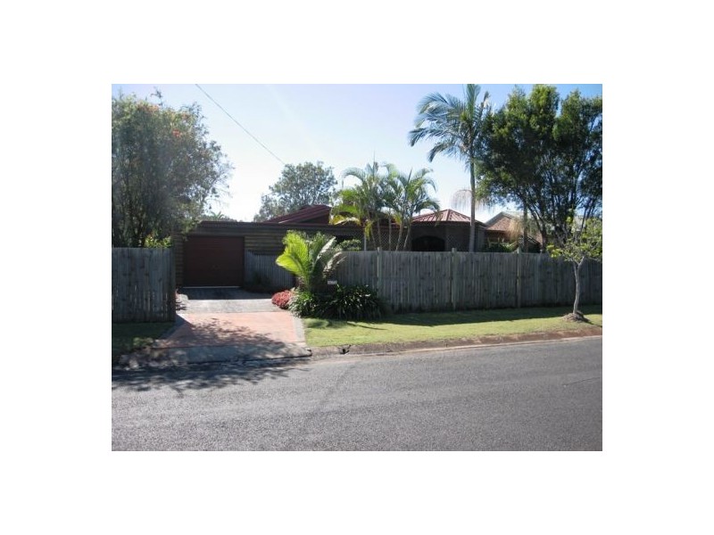 32 Fairway Drive, Urraween QLD 4655