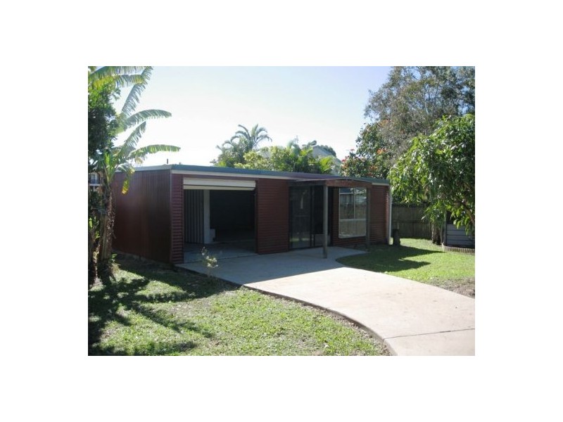 32 Fairway Drive, Urraween QLD 4655