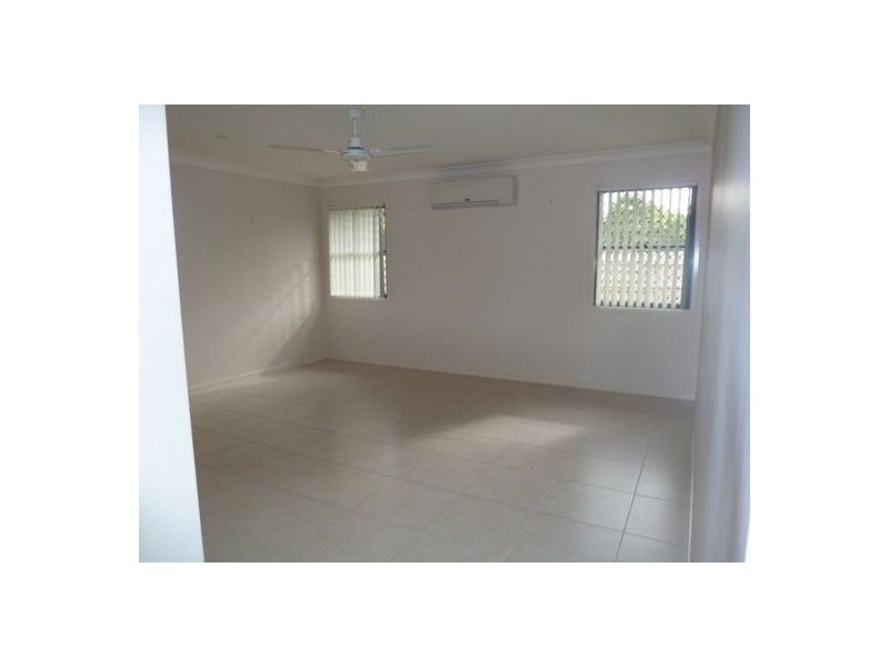 3 Malibu Way, Toogoom QLD 4655