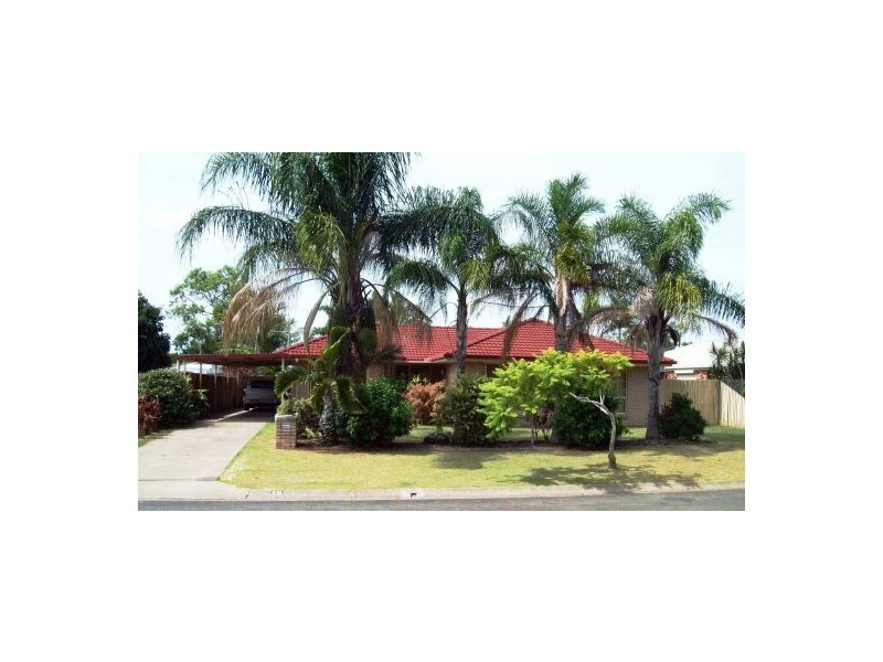 16 Vicki Pde, Torquay QLD 4655