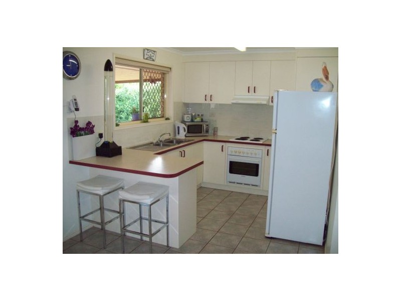 16 Vicki Pde, Torquay QLD 4655