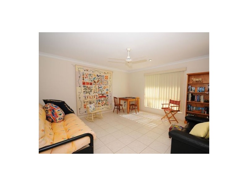 62 Wattle Street, Point Vernon QLD 4655