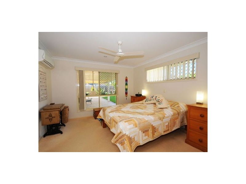 62 Wattle Street, Point Vernon QLD 4655