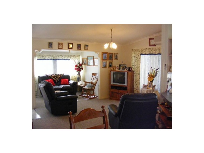 Eli Waters QLD 4655