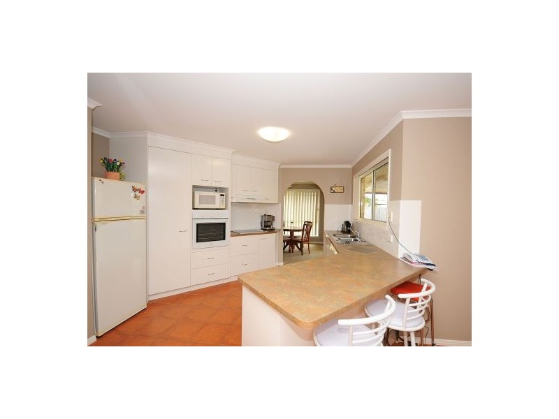 20 Archer Drive, Point Vernon QLD 4655