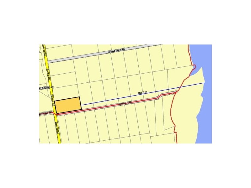 11 Shore Road East, Urangan QLD 4655