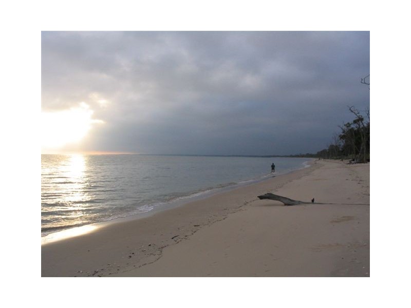 15 Lakeside, Burrum Heads QLD 4659