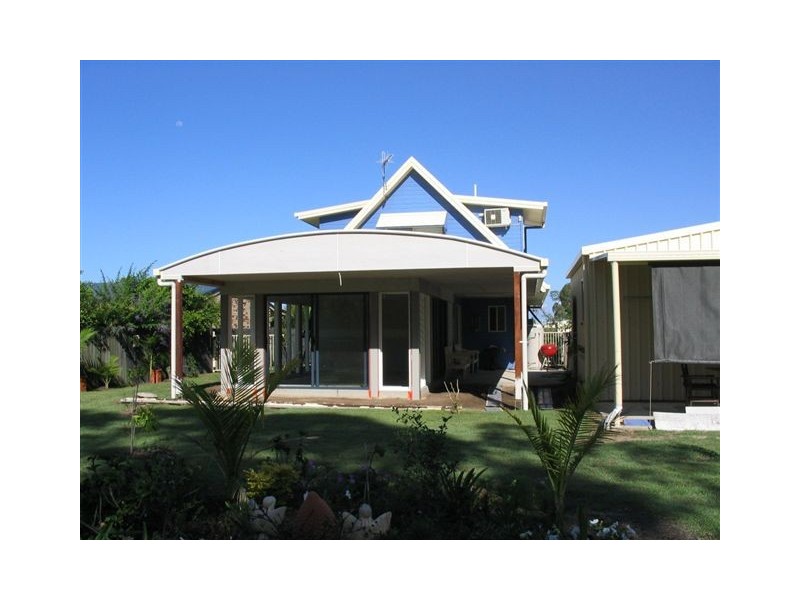 15 Lakeside, Burrum Heads QLD 4659