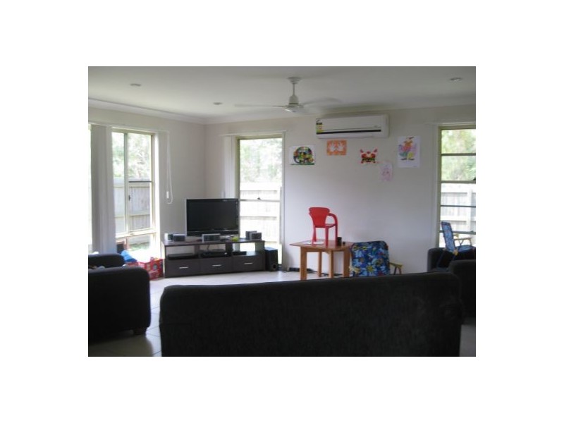 7 Brackish Crt, Toogoom QLD 4655