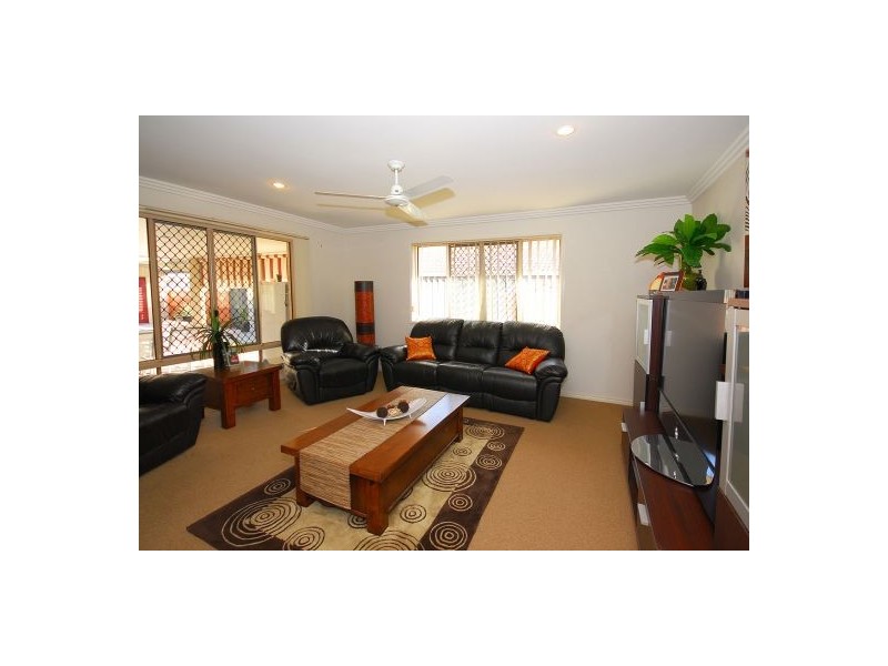 4 Carlisle Ct, Kawungan QLD 4655