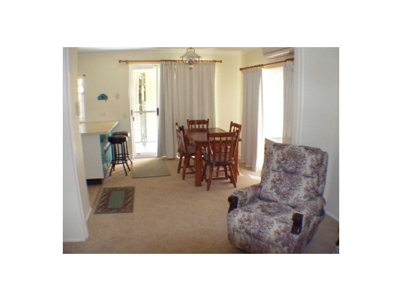 26 /R1 Corser Street, Point Vernon QLD 4655