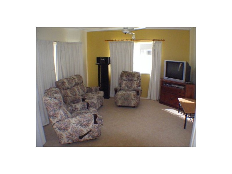 26 /R1 Corser Street, Point Vernon QLD 4655