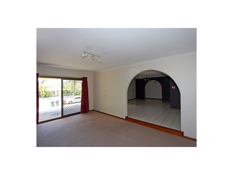 15 Byron Street, Scarness QLD 4655