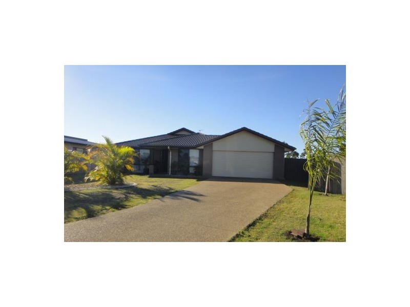 10 Golden Grove, Eli Waters QLD 4655