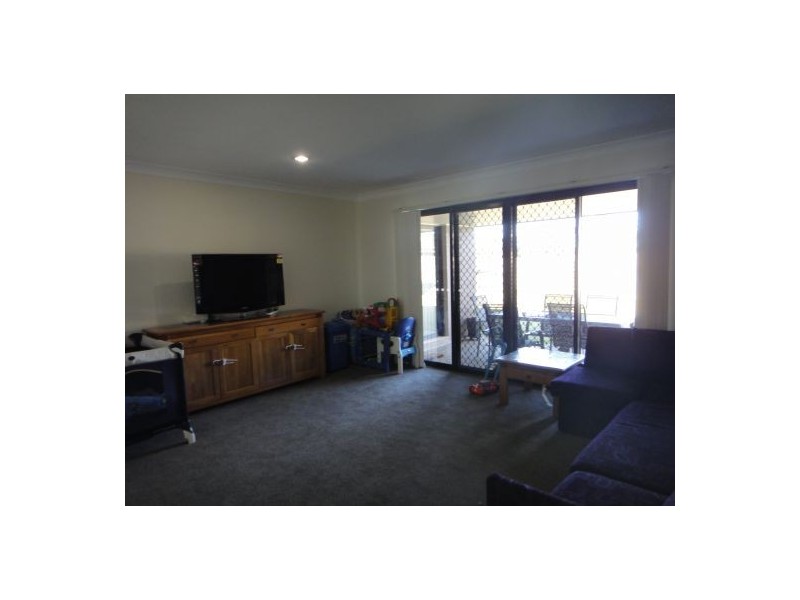 10 Golden Grove, Eli Waters QLD 4655