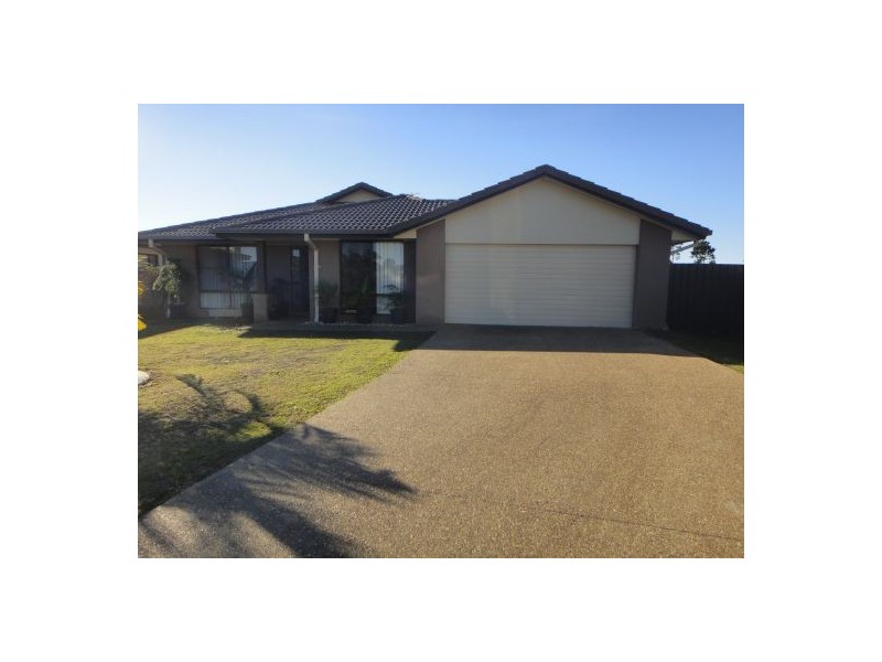 10 Golden Grove, Eli Waters QLD 4655