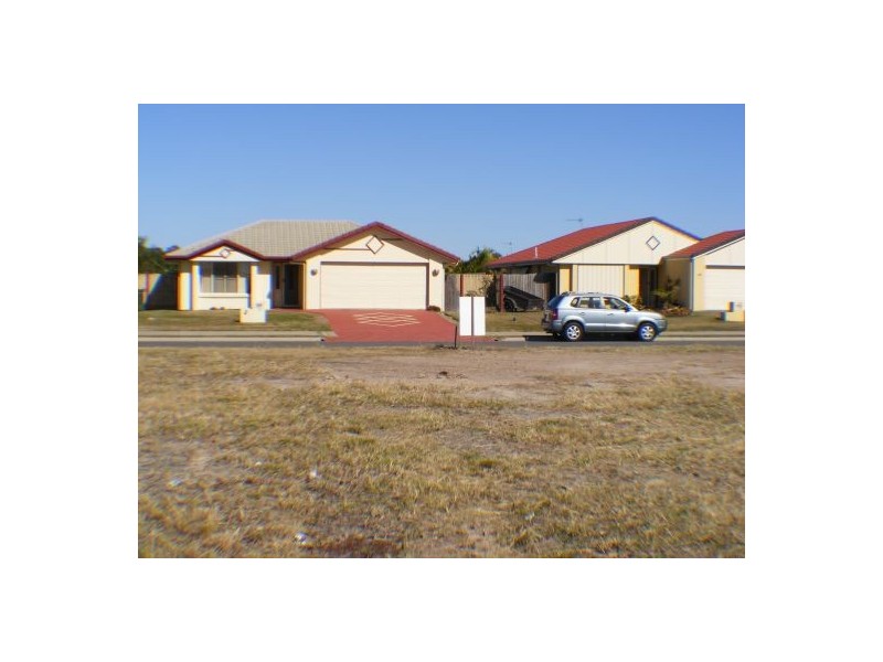 37 Endeavour Way, Eli Waters QLD 4655