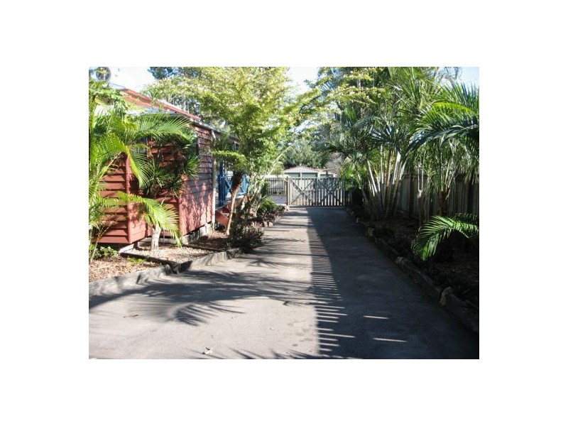 20 Hansen Street, Urangan QLD 4655