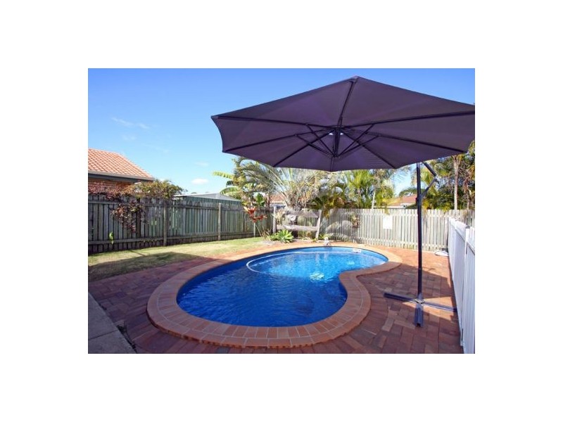 19 Kuruman Street, Scarness QLD 4655