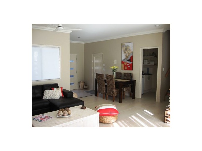 2/46 Taylor Street, Pialba QLD 4655