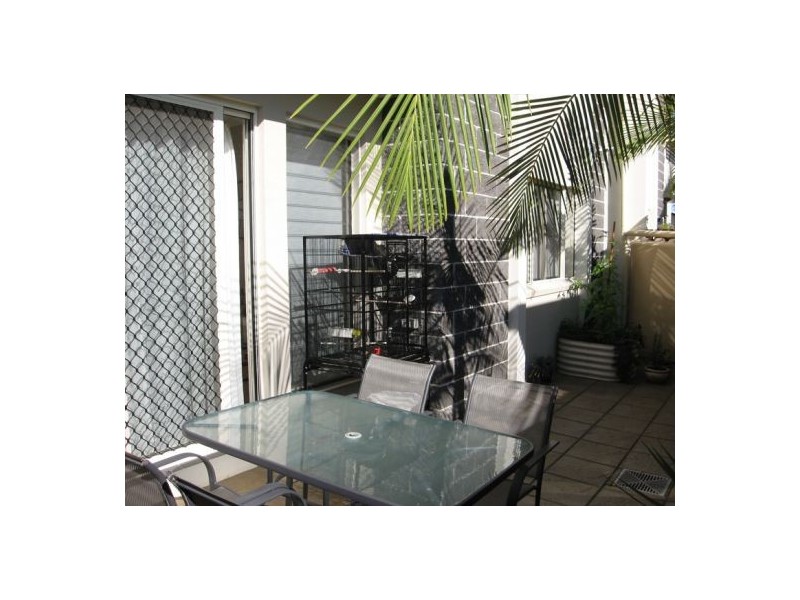 2/46 Taylor Street, Pialba QLD 4655