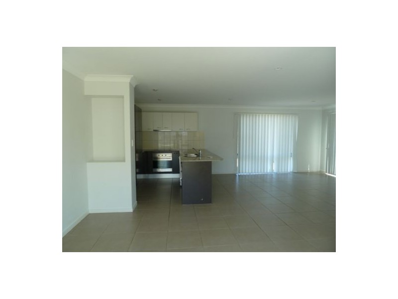 3 Clearwater Cres, Toogoom QLD 4655