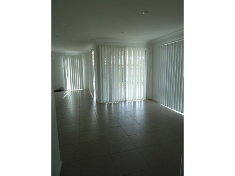 3 Clearwater Cres, Toogoom QLD 4655