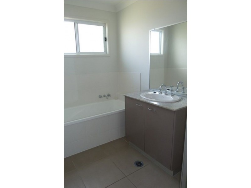 3 Clearwater Cres, Toogoom QLD 4655