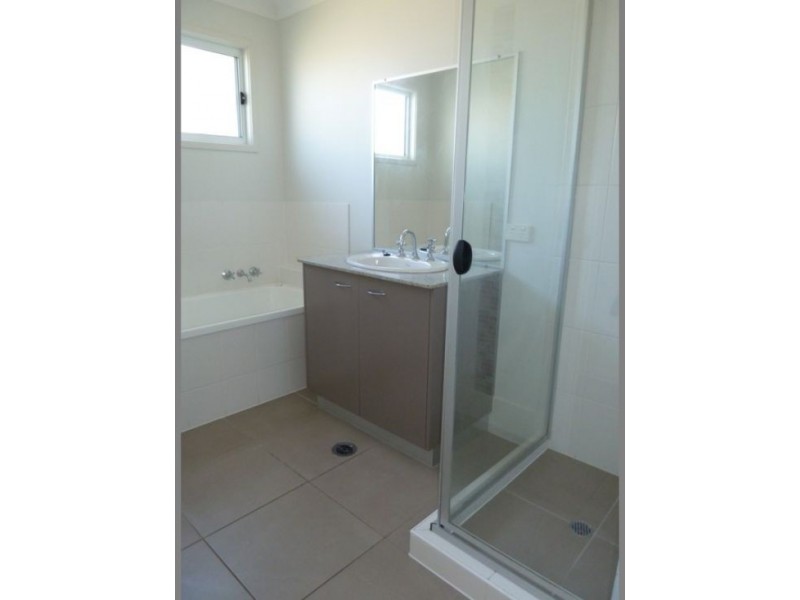 3 Clearwater Cres, Toogoom QLD 4655