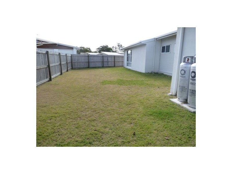 3 Clearwater Cres, Toogoom QLD 4655