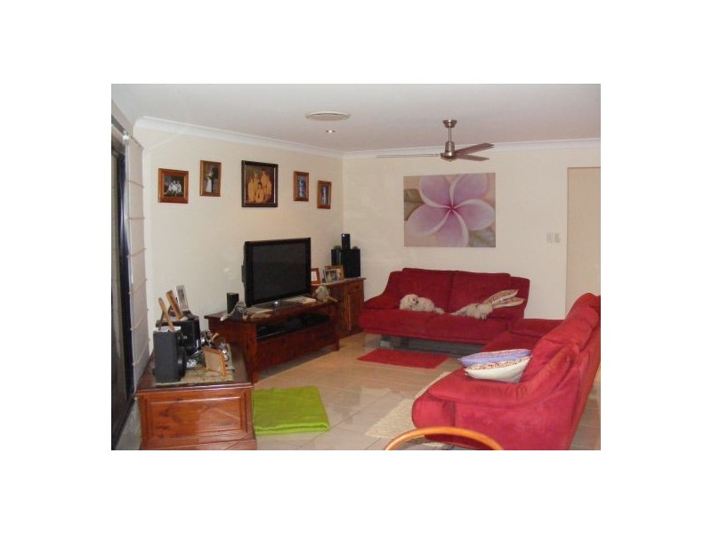 12  Seaside Ct, Toogoom QLD 4655