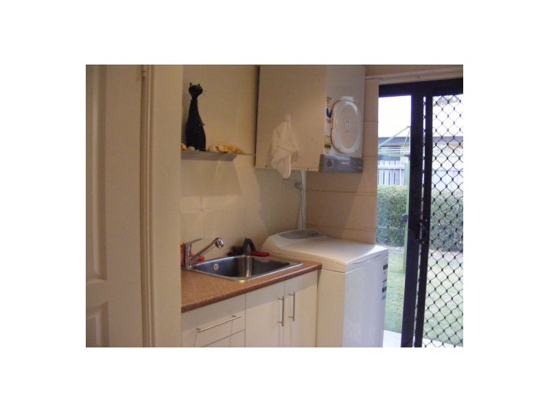 12  Seaside Ct, Toogoom QLD 4655