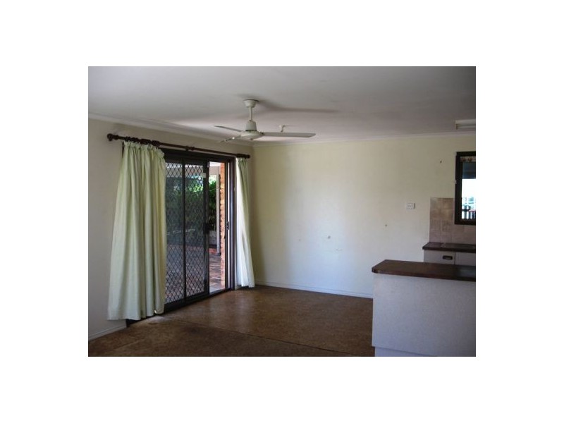 55 Hansen Street, Urangan QLD 4655