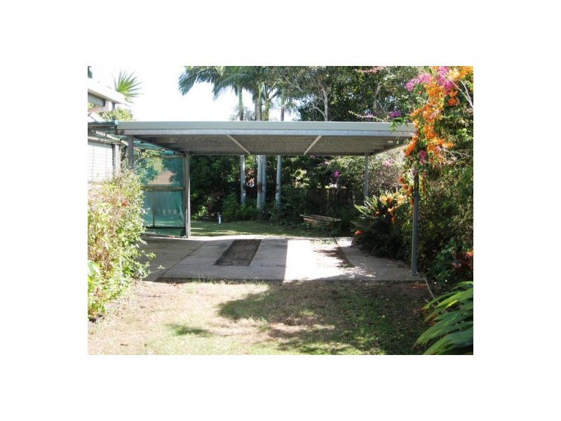 55 Hansen Street, Urangan QLD 4655