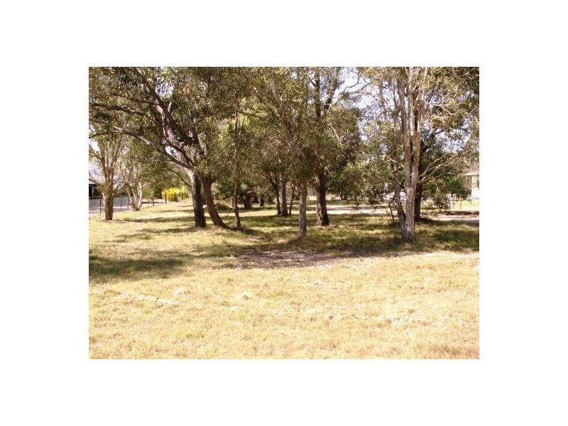 39 Walkers Road, Urangan QLD 4655