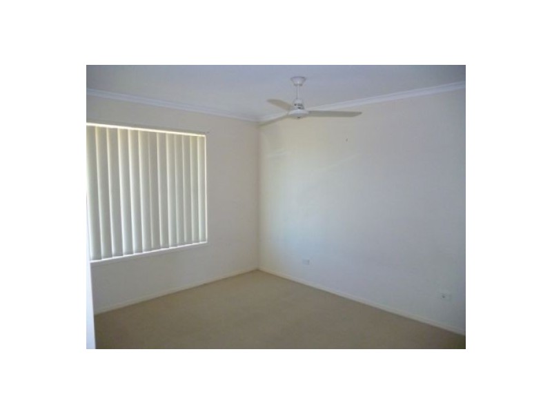 10 Bronton Street, Point Vernon QLD 4655