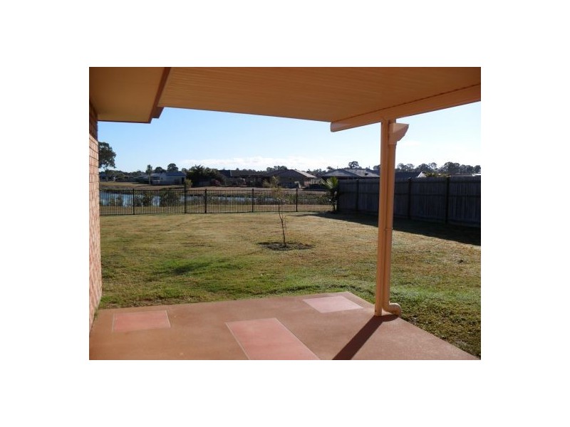 10 Bronton Street, Point Vernon QLD 4655