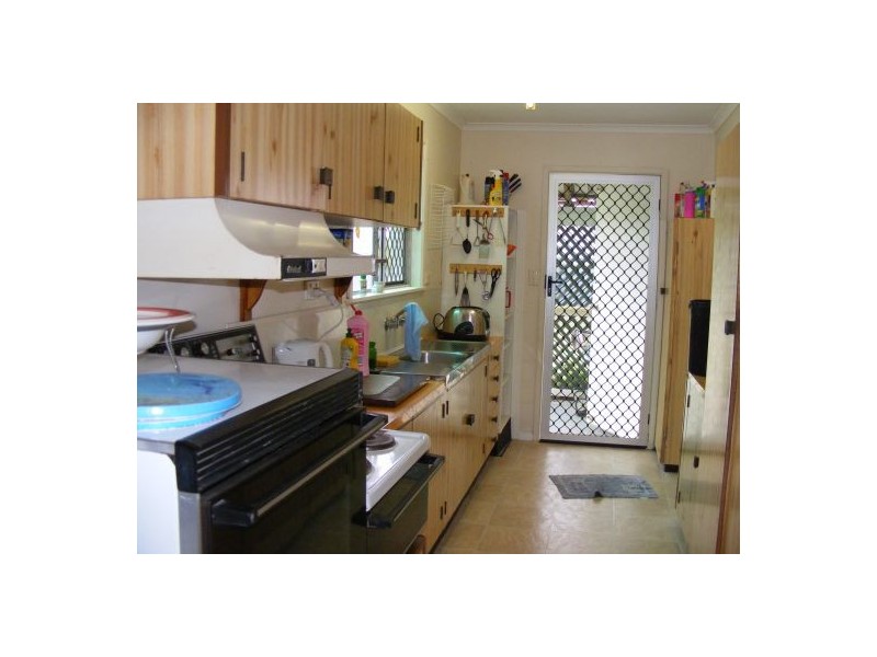 44 Garden, Urangan QLD 4655