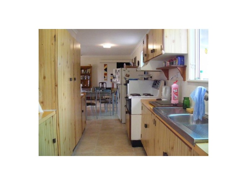 44 Garden, Urangan QLD 4655